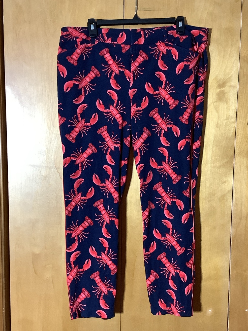 Old Navy Lobster ankle pants, size 16